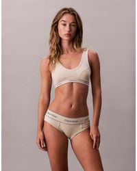 Calvin Klein - Sujetador Blanco Ostra De Triángulo Con Forro Ligero Heritage Cotton De -Gris - Lyst