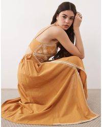New Look - Robe mi-longue avec coquillages brodés - Lyst