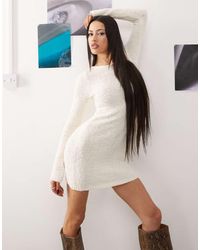 Princess Polly - Gebreide Mini Jurk Van Bouclé Met Gestrikte Achterkant - Lyst