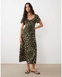 New Look - Sweetheart Neckline Floral Midi Dress - Lyst