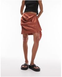 TOPSHOP - Mini-jupe drapée à pampille - bronze - Lyst