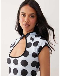 ASOS - Printed Short Sleeve Cut Out Top - Lyst