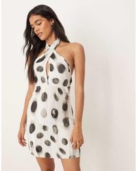 ASOS - Plissé Mini Jurk Met Gedraaide Halternek - Lyst