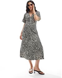 ASOS - Vestito Da Giorno Midi Con Maniche Arrotolate E Bottoni Sul Davanti Animalier - Lyst