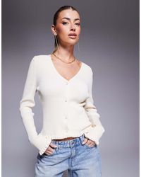 ASOS - Cardigan Vestibilità Classica Color Écru Con Volant Sull'Orlo - Lyst