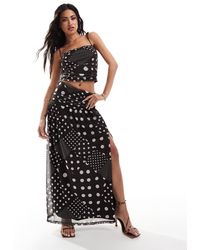 ASOS - Jupe longue d'ensemble en tulle froncée sur le côté à taille tombante et fente sur le devant - marron à pois - Lyst