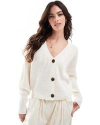 Vero Moda - Cardigan Color Crema Pesante A Coste Con Bottoni - Lyst