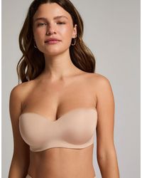 Hunkemöller - Soutien-gorge push-up lisse et rembourré à armatures sans bretelles - beige - Lyst