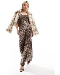 AllSaints - Vestido Lencero Largo Amarillo Con Estampado De Leopardo De Satén Bryony Iona De - Lyst