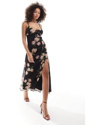 Miss Selfridge - – maxi-trägerkleid aus chiffon mit rosenmuster und spitzenbesatz - Lyst