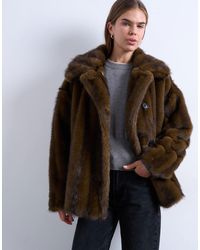 TOPSHOP - – kurzer, gestreifter car coat aus kunstpelz - Lyst