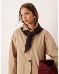 ASOS - Bufanda Pequeña Marrón Triangular De Punto De - Lyst