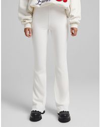 Pantaloni casual, eleganti e chino Bershka da donna - Fino al 50% di sconto  | Lyst