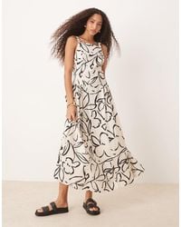 ASOS - Vestito Midi Tonalità Neutra Con Stampa A Fiori, Scollo Squadrato E Vita Scesa - Lyst