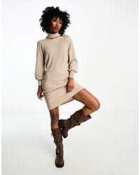 ONLY - – midi-pulloverkleid aus beigem strickmaterial mit rollkragen und puffärmeln - Lyst