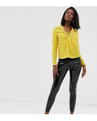 ASOS Pantalones de vinilo con diseño de efecto spray y talle por encima del vientre - Negro