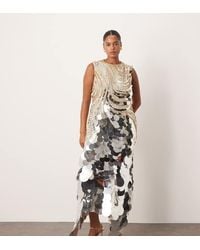 ARRANGE - Vestido Largo Con Cuello Subido, Bajo Cuadrado Y Diseño Lineal Ondulado Con Abalorios De Curve - Lyst