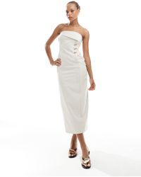 4th & Reckless - Robe bandeau longue à rabat en lin mélangé avec boutons dorés - beige - Lyst