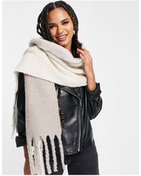 ASOS Two Tone Fluffy Scarf With Tassels - Multicolour