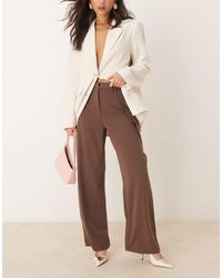 ASOS - Elegante, Soepelvallende Broek Met Wijde Pijpen, Overslag En Plooien - Lyst