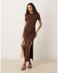 ASOS - Vestido Midi Marrón Chocolate De Manga Corta Con Detalle Anudado En La Parte Delantera De -Sin Color - Lyst