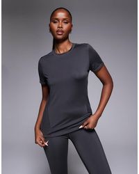 4505 - Icon Active Quick Dry Performance T-shirt - Lyst
