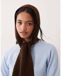 Glamorous - Sciarpa Triangolare Con Cappuccio Cioccolato - Lyst