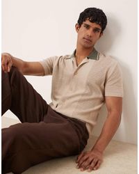 ASOS - Ruimvallende Rechte Gebreide Polo Met Knoopsluiting En Contrasterende Kraag - Lyst