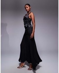 TFNC London - Vestido Largo Bordado De Satén Con Lentejuelas Y Falda De Chifón De - Lyst