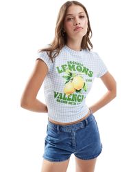 ASOS - – knapp geschnittenes t-shirt mit "lemons"-fruchtprint und blauem vichy-karo - Lyst