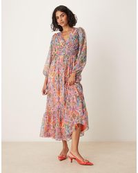 Lovedrobe - Paisley V Neck Long Sleeve Midaxi Dress - Lyst