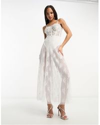 Miss Selfridge - Premium . vestito lungo a corsetto con spalline sottili color avorio - Lyst
