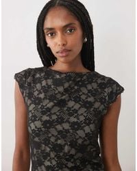 Abercrombie & Fitch - Reversible Scoop Neck Lace Top With Removable Bra - Lyst