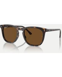 Ray-Ban - Rb2210 Square Polarised Sunglasses With Lens - Lyst