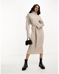 In The Style - Exclusive Knitted Roll Neck Belted Midi Dress - Lyst
