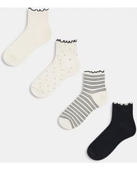 Lindex - Pack De 4 Pares De Calcetines Tobilleros De Color Negro Y Beis Con Bordes Ondulados De - Lyst