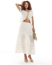 Object - Falda Color Crema De Estilo Boho Con Estampado Floral De Punto Pointelle De (Parte De Un Conjunto)-Blanco - Lyst