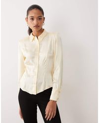 Miss Selfridge - Satijnen Getailleerd Overhemd Met Schoudervulling - Lyst