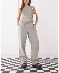 Noisy May - Pantaloni Con Fondo Ampio Grigi A Righe Con Laccio Sul Davanti - Lyst