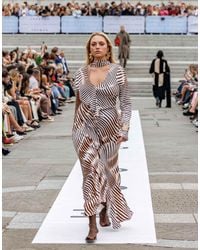 TOPSHOP - – langärmliges maxikleid mit abstrakten streifen, rüschen und schaltuch-wickeldetail - Lyst