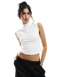 New Look - Top Blanco Hueso Sin Mangas Con Laterales Fruncidos De - Lyst