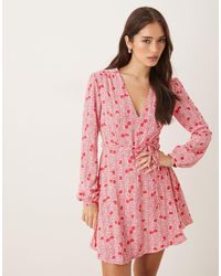 Glamorous - V-Neck Tie Waist Mini Dress - Lyst