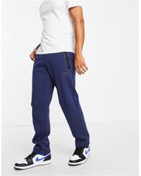 Pantalones de chándal Nike de hombre | Rebajas en línea, hasta el 40 % de  descuento | Lyst