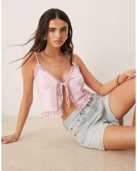 ASOS - Top Van Gladde Stof Met Kanten Afwerking En Gestrikte Voorkant - Lyst
