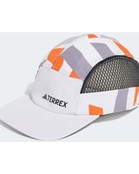 adidas Originals - Gorra Blanca Y Naranja Impacto Pálido Y Negra Con Diseño De 5 Paneles Y Estampado Gráfico Terrex Climacool De Adidas-Blanco - Lyst