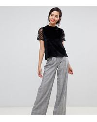 ASOS T-shirt en velours avec manches en tulle plumetis - Noir