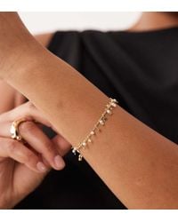 ASOS - Pulsera Dorada De Cadena Fina Con Estrellas Pequeñas Y Perlas De Imitación De Asos Design Curve - Lyst