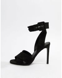 1029 Ladies Sandal with a 2.5 Flared Heel in Gold Co-ag