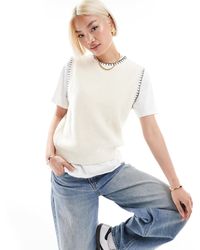 Vero Moda - Sleeveless Knitted Top With Contrast Stitch Trim - Lyst