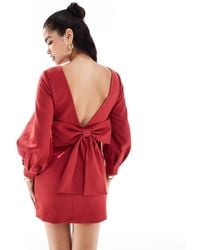 Forever New - Vestito Corto A Maniche Lunghe Con Fiocco Sul Retro Bordeaux - Lyst